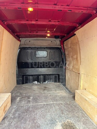 Ford Transit-5