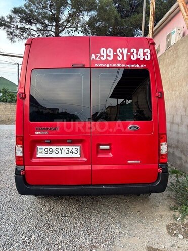 Ford Transit-3