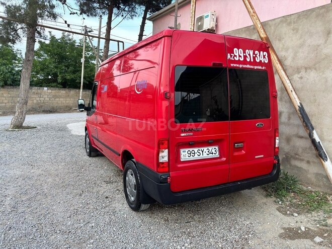 Ford Transit-6
