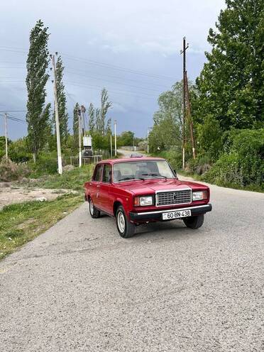 LADA (VAZ) 2107-2