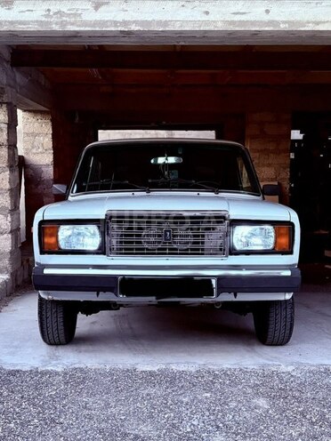 LADA (VAZ) 2107-1