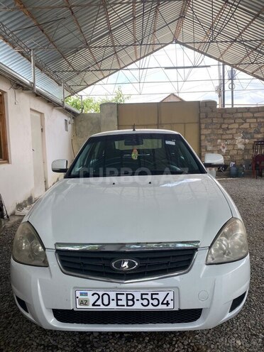 LADA (VAZ) Priora-1