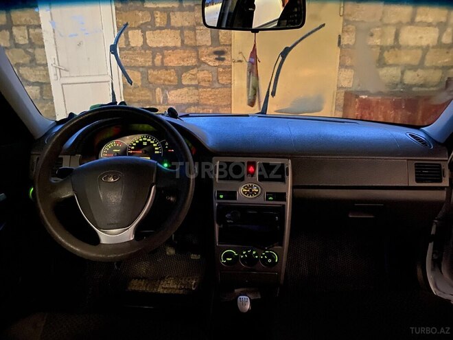 LADA (VAZ) Priora-5