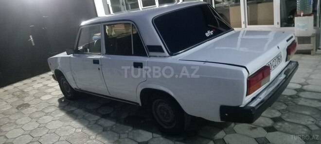LADA (VAZ) 2107-4