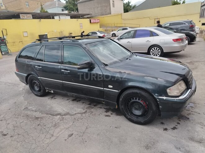 Mercedes C 220-2