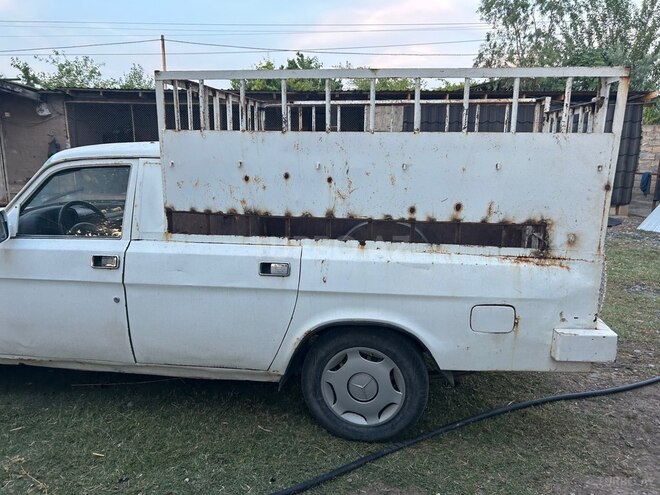 GAZ 3110 "Volga"-2