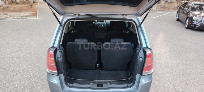 Opel Zafira-20