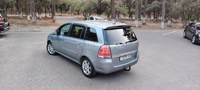 Opel Zafira-7