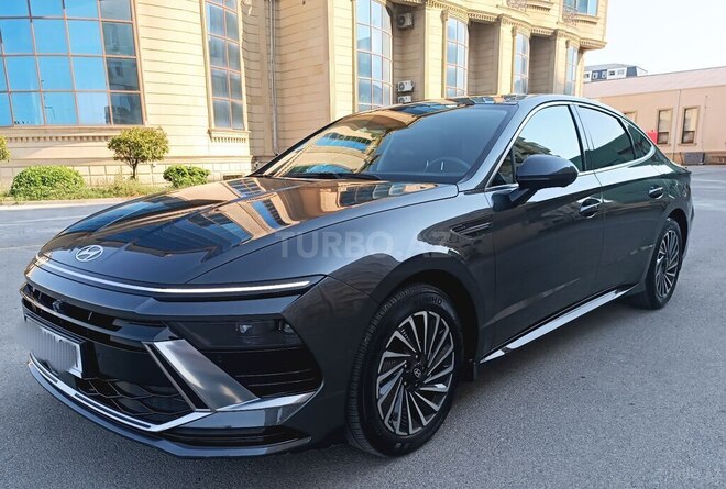Hyundai Sonata-2