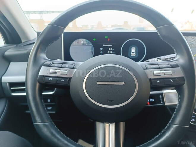 Hyundai Sonata-16