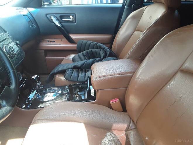 Infiniti FX35-4