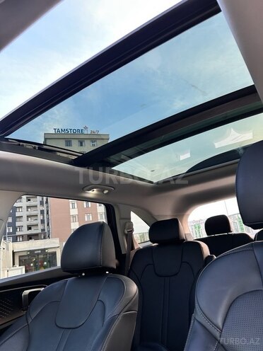 Kia Sorento-12
