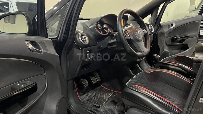 Opel Corsa-13