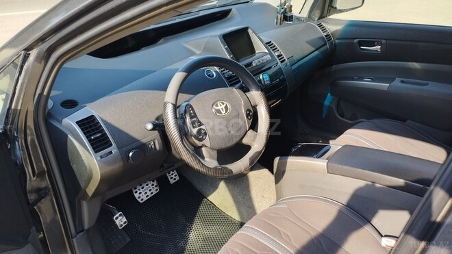 Toyota Prius-19