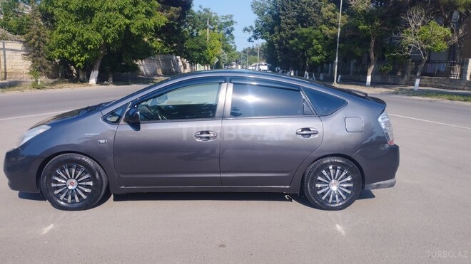 Toyota Prius-6