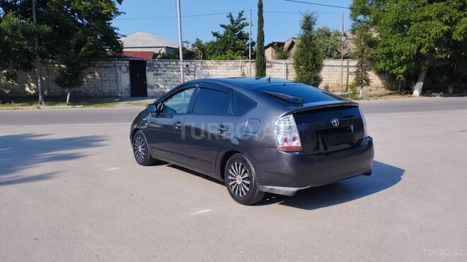 Toyota Prius-16