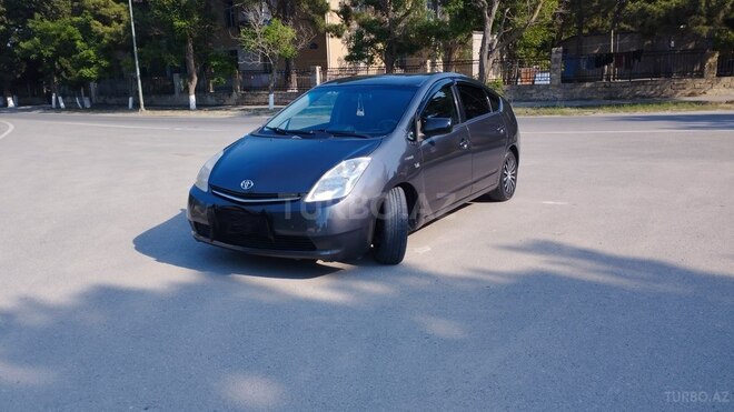 Toyota Prius-8