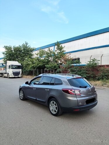 Renault Megane-10