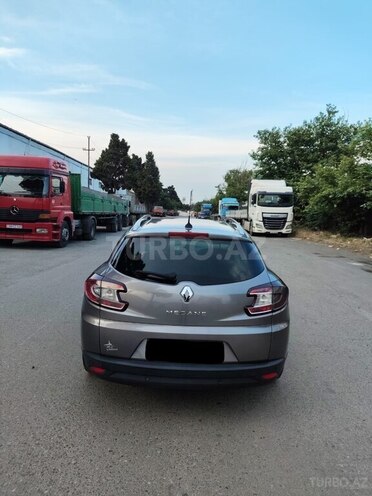 Renault Megane-9