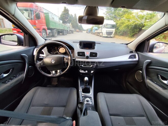 Renault Megane-15