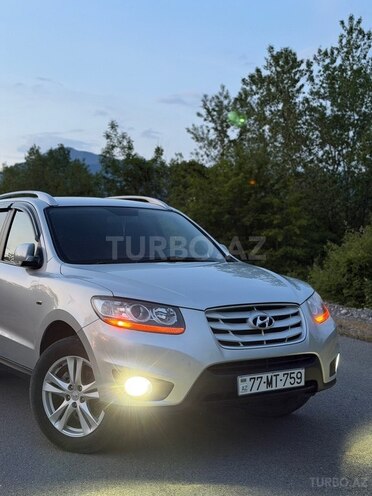 Hyundai Santa Fe-1