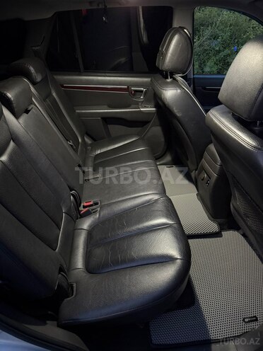 Hyundai Santa Fe-12