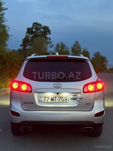 Hyundai Santa Fe-4