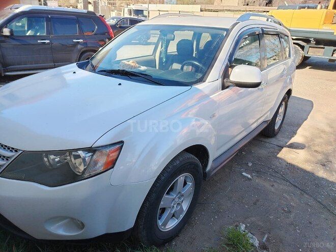 Mitsubishi Outlander-7