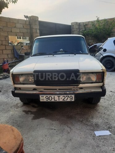 LADA (VAZ) 2107-1