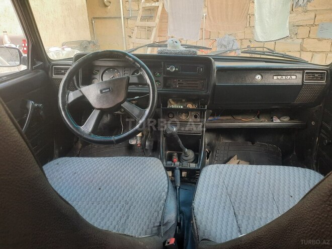 LADA (VAZ) 2107-4