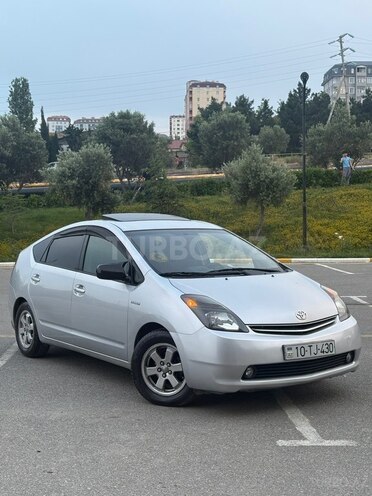 Toyota Prius-2