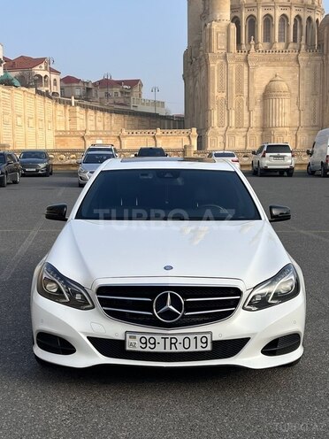 Mercedes E 250-1