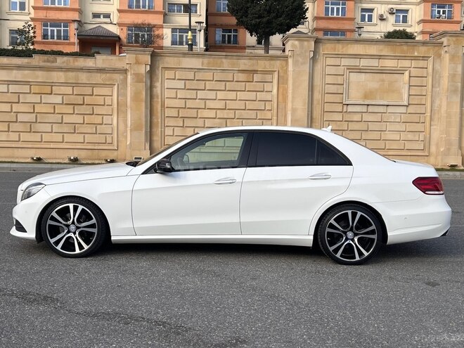Mercedes E 250-8