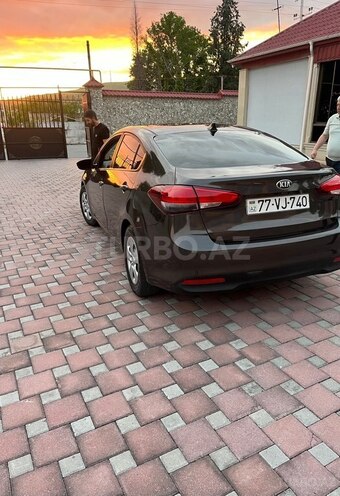 Kia Forte-3