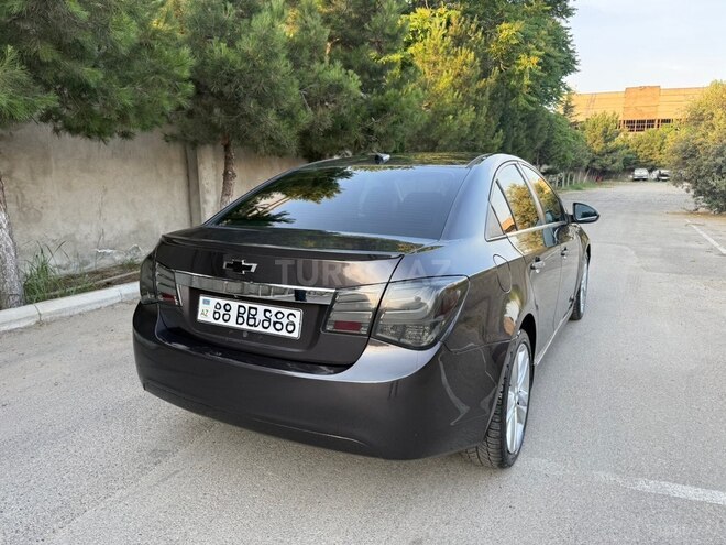 Chevrolet Cruze-6