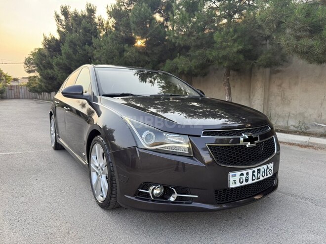 Chevrolet Cruze-1