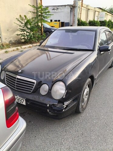 Mercedes E 320-2