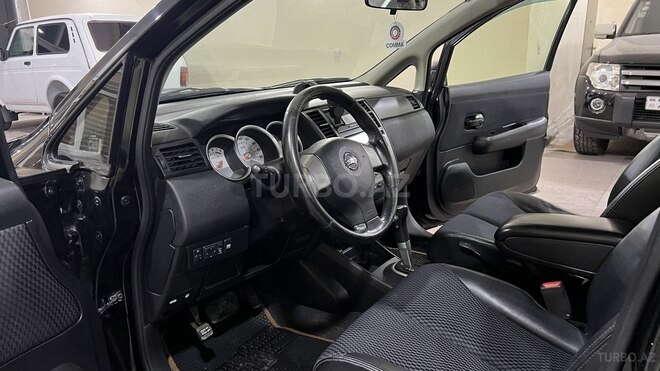 Nissan Tiida-19