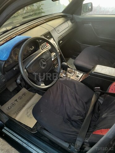 Mercedes C 280-9