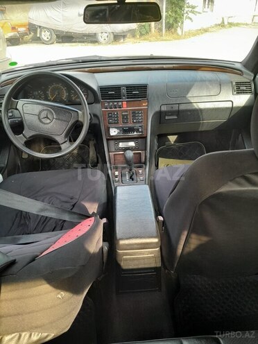 Mercedes C 280-11