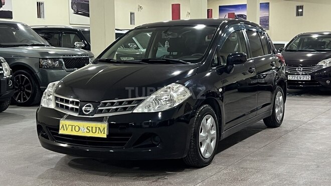 Nissan Tiida-9
