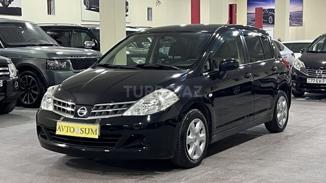 Nissan Tiida-8
