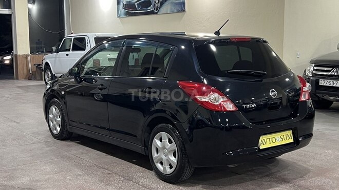 Nissan Tiida-7