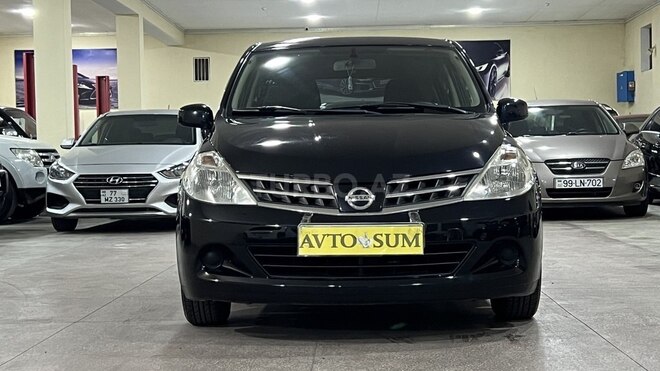 Nissan Tiida-2