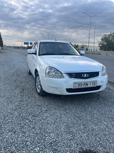 LADA (VAZ) Priora-1
