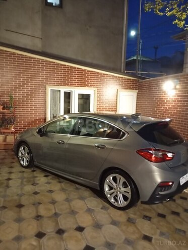 Chevrolet Cruze-9