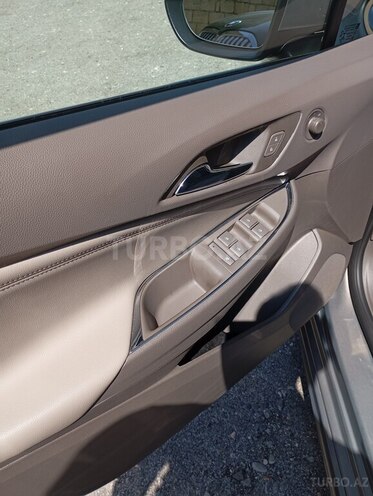 Chevrolet Cruze-15