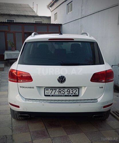 Volkswagen Touareg-2