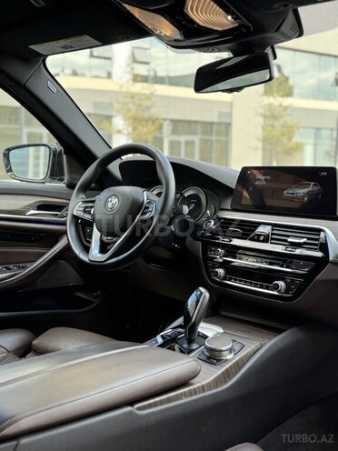 BMW 530-15