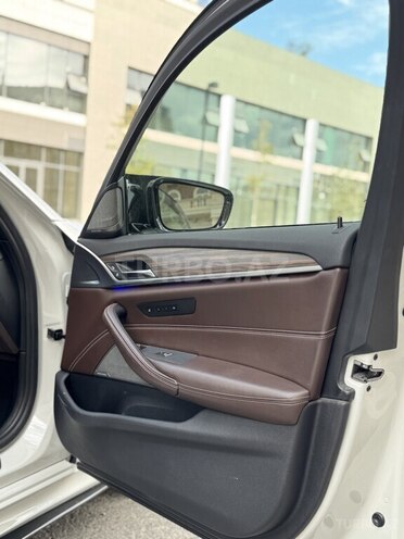 BMW 530-8